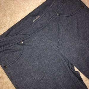 Bootcut Athleta Jeggings w/ pockets